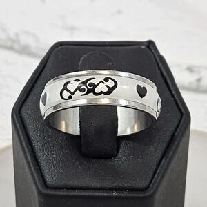 Size 11 Black and White Heart Design Fashion Ring 11I